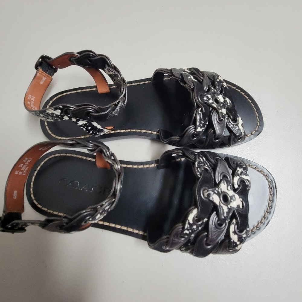 Coach Sandals With Coach Link Size 5B. - Picture 12 of 14